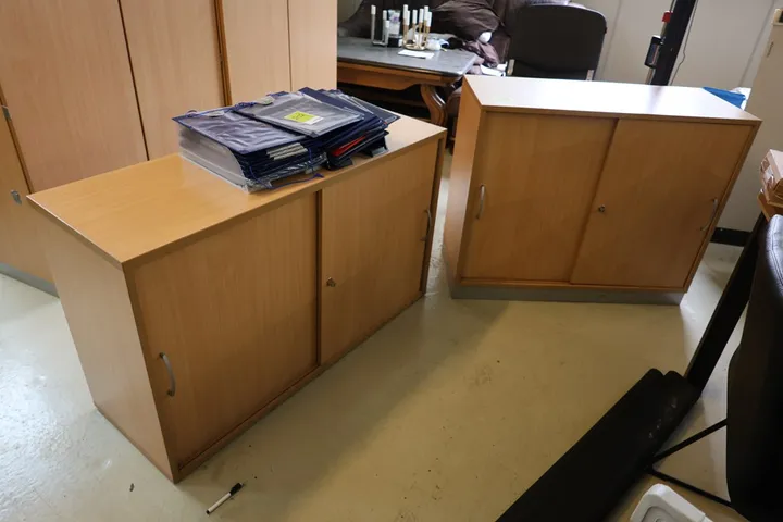2 x Büroschrank